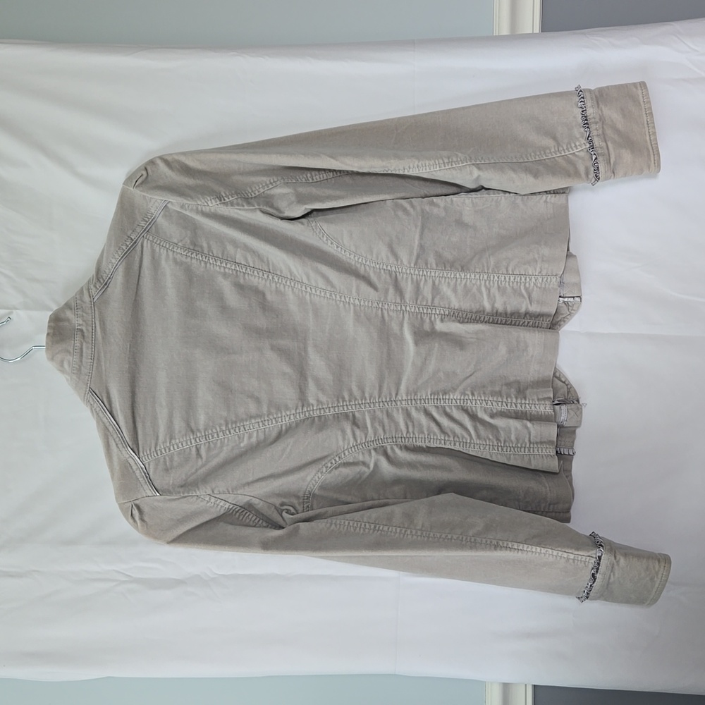 WHBM White House Black Market Grey Velvet Blazer with Grey Satin Trim Sz 4 - Picture 2 of 15